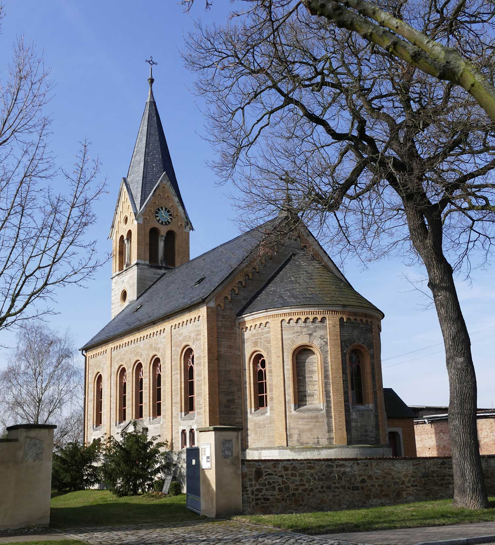 Kirche-1-Grzelka-online.jpg